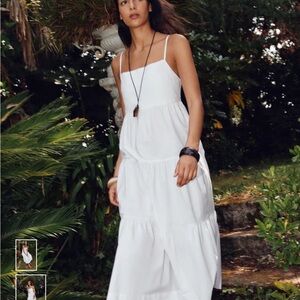 Elegant White Maxi Dress